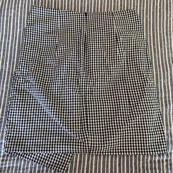 Dry Goods Gingham Skirt - Picture 2 of 4